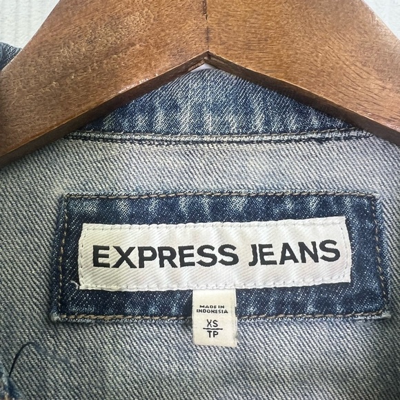 Express - Distressed Button Up Stonewashed Long Sleeve Jean Jacket Size XS - Picture 10 of 12